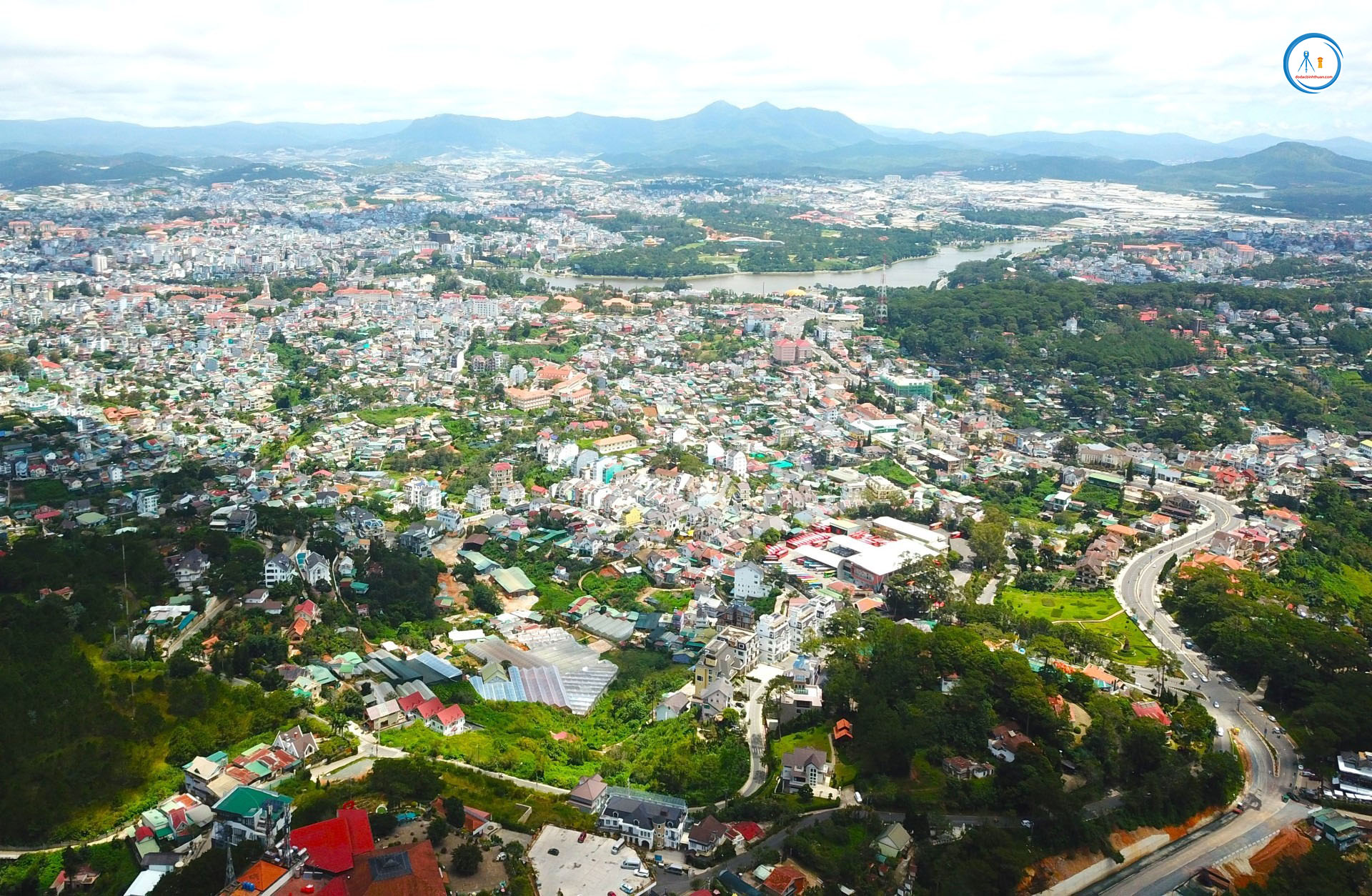 https://dodacbinhthuan.com/